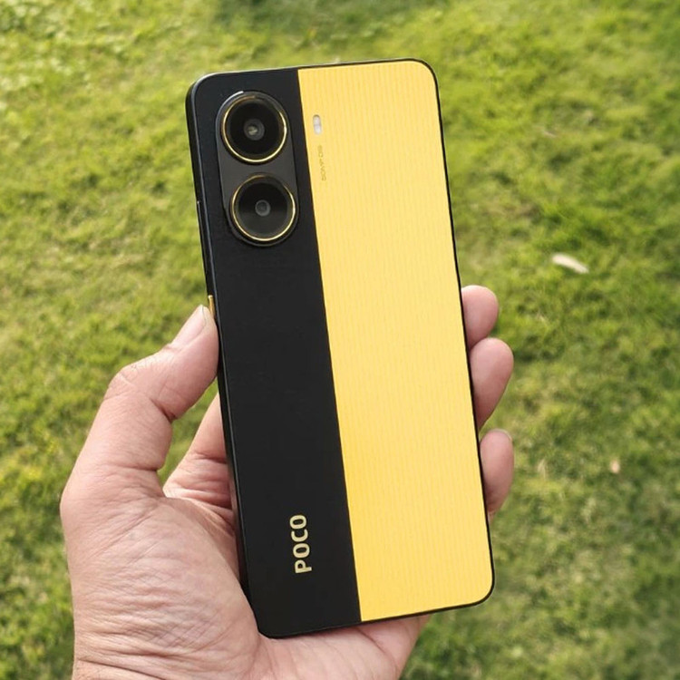 گوشی موبایل شیائومی مدل Poco X7 Pro دو سیم کارت ظرفیت 512 گیگابایت و رم 12 گیگابایت - گلوبال - به همراه سه عدد قاب