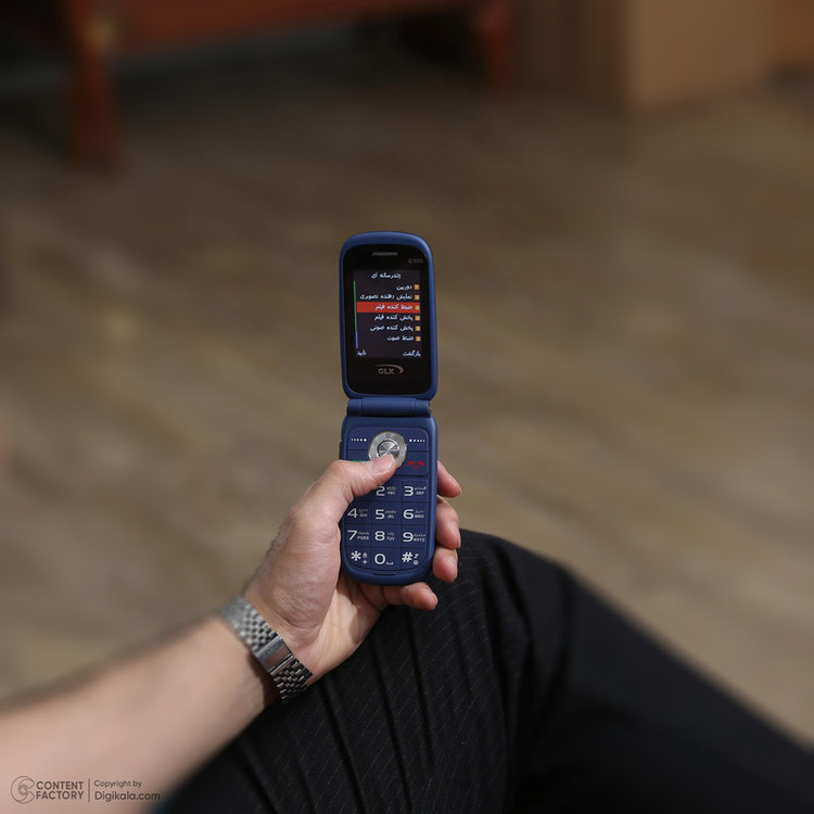 گوشی موبایل جی ال ایکس مدل C100 دو سیم کارت ظرفیت 32 مگابایت