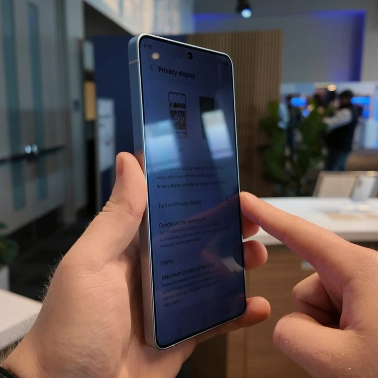 گوشی موبایل سامسونگ مدل Galaxy S26 Ultra دو سیمکارت ظرفیت 256 گیگابایت و رم 12 گیگابایت - ویتنام - به همراه شارژر 50 وات دو پورت سامسونگ