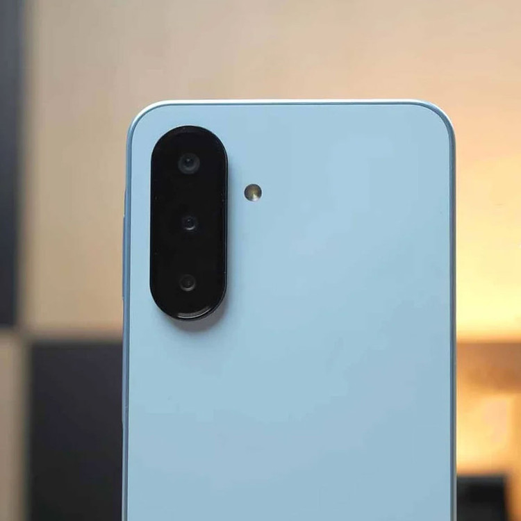 گوشی موبایل سامسونگ مدل Galaxy A17 4G دو سیم کارت ظرفیت 128 گیگابایت و رم 6 گیگابایت - به همراه شارژر 25 وات سامسونگ