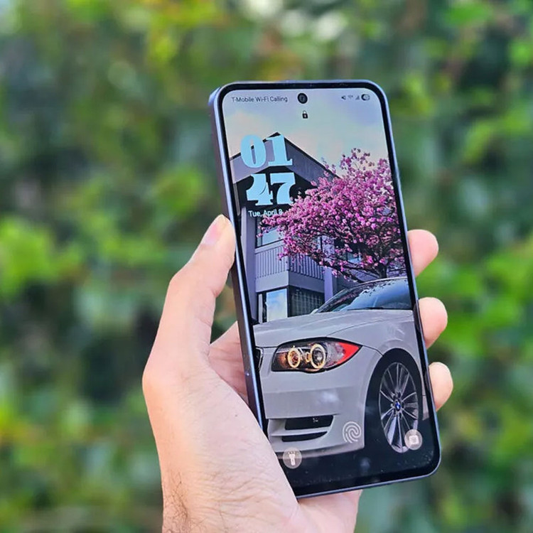 گوشی موبایل سامسونگ مدل Galaxy A36 دو سیم کارت ظرفیت 256 گیگابایت و رم 8 گیگابایت - ویتنام - به همراه هدفون بلوتوثی سامسونگ مدل Galaxy Buds FE