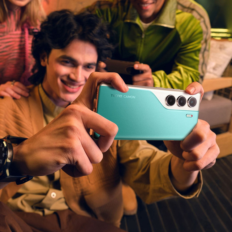 گوشی موبایل تکنو مدل Camon 40 Pro 4G دو سیم کارت ظرفیت 256 گیگابایت و رم 8 گیگابایت