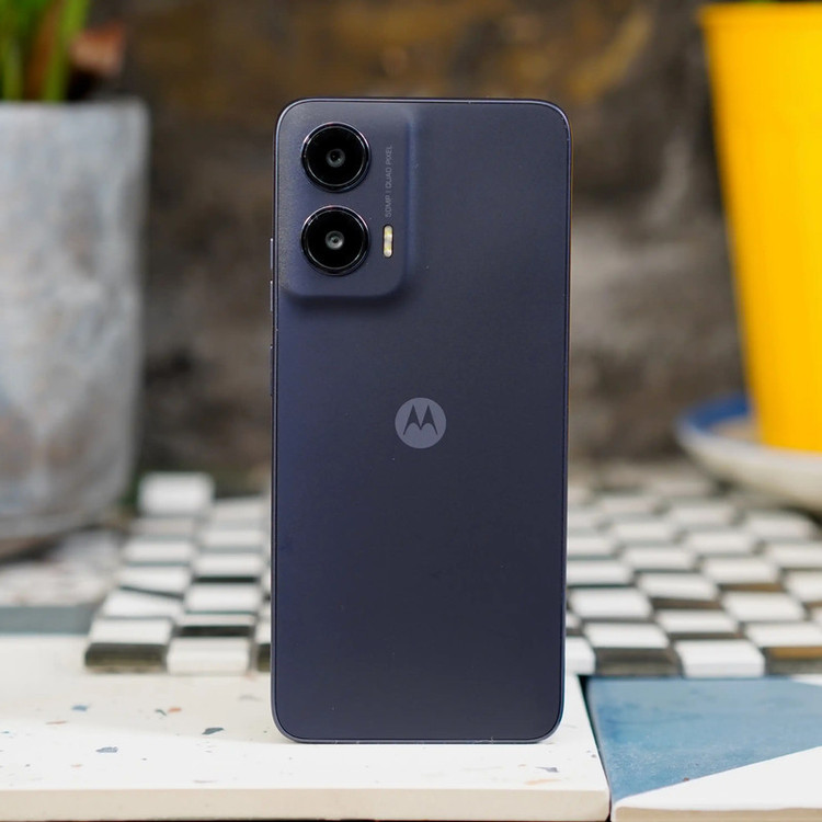 گوشی موبایل موتورولا مدل Moto G35 دو سیم کارت ظرفیت 128 گیگابایت و رم 8 گیگابایت