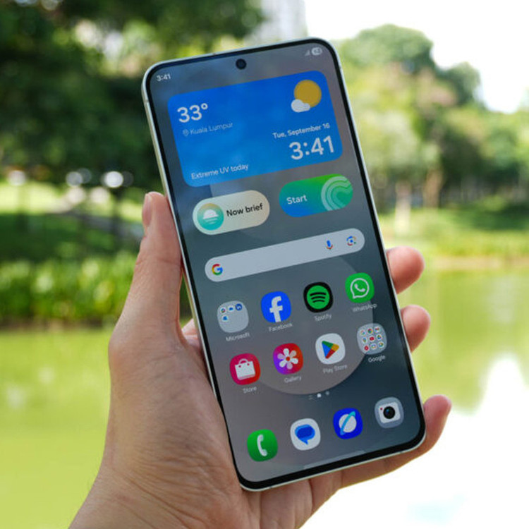 گوشی موبایل سامسونگ مدل Galaxy S25 FE دو سیم کارت ظرفیت 256 گیگابایت و رم 8 گیگابایت - ویتنام - به همراه پرینتر چاپ سریع عکس فوجی فیلم مدل Instax Link Wide و فیلم چاپ سریع فوجی فیلم مدل Instax Wide 2x10