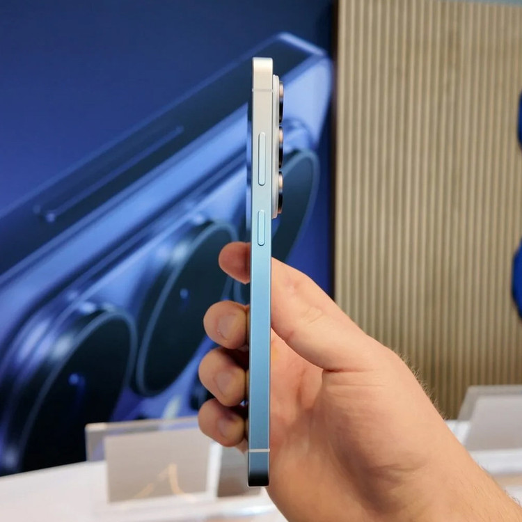 گوشی موبایل سامسونگ مدل Galaxy S26 Ultra دو سیمکارت ظرفیت 256 گیگابایت و رم 12 گیگابایت - ویتنام - به همراه شارژر 45 وات سامسونگ