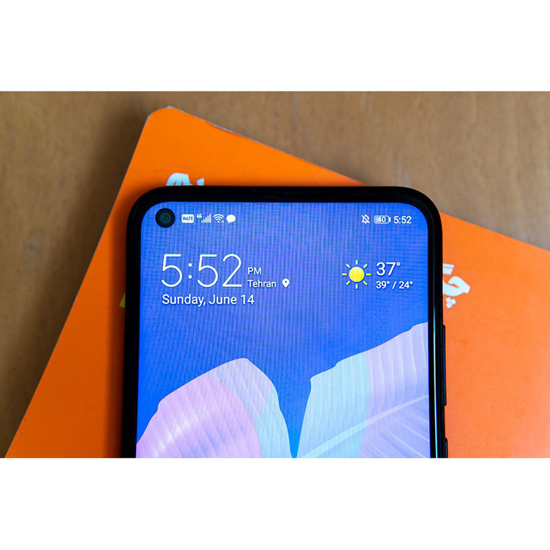 گوشی موبایل هوآوی مدل Huawei Y7p ART-L29 دو سیم کارت ظرفیت 64 گیگابایت به همراه کارت حافظه microSDXC توشیبا ظرفیت 64 گیگابایت